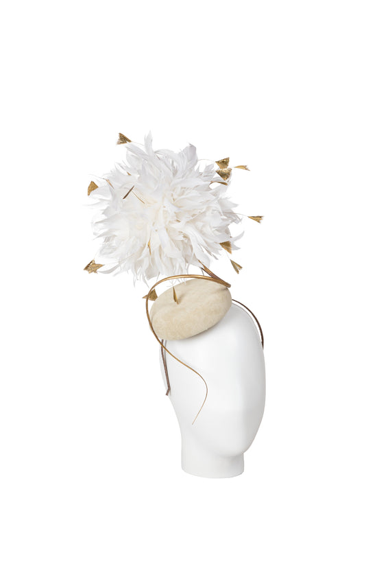feathered fascinator hat