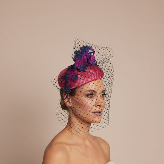 Load image into Gallery viewer, birdcage veil hat
